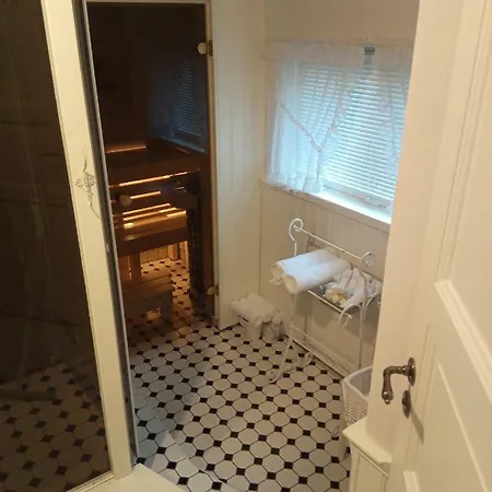 Linda Kuelaliskorter